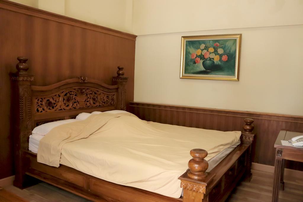 Hôtel Omah Kertonegoro à Yogyakarta Extérieur photo