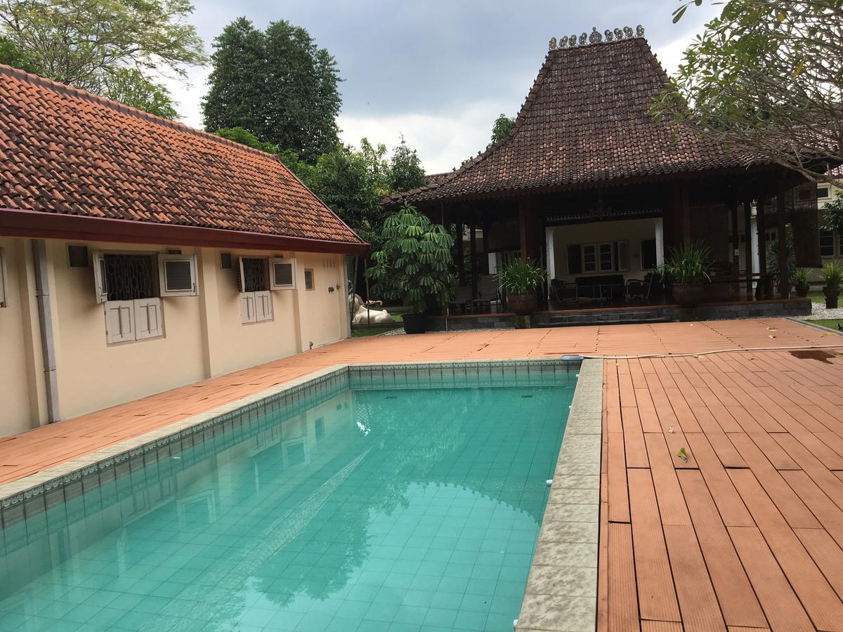 Hôtel Omah Kertonegoro à Yogyakarta Extérieur photo